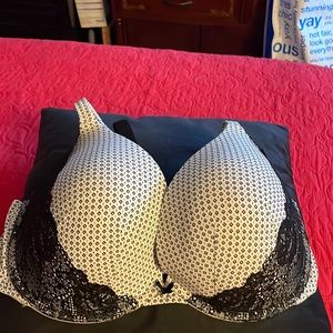 Lane Bryant Bra - 44DD